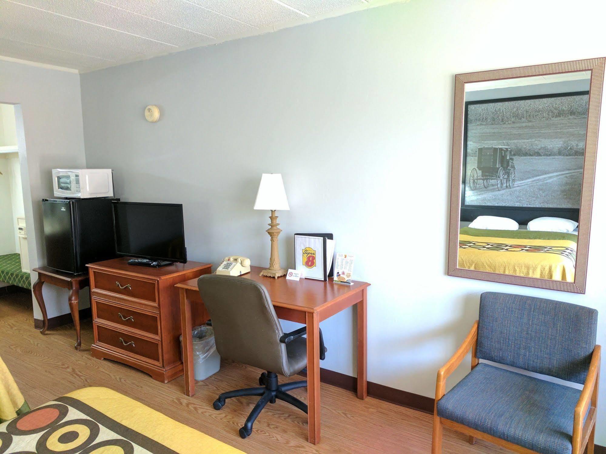 Sprucewood Inn Elyria Εξωτερικό φωτογραφία