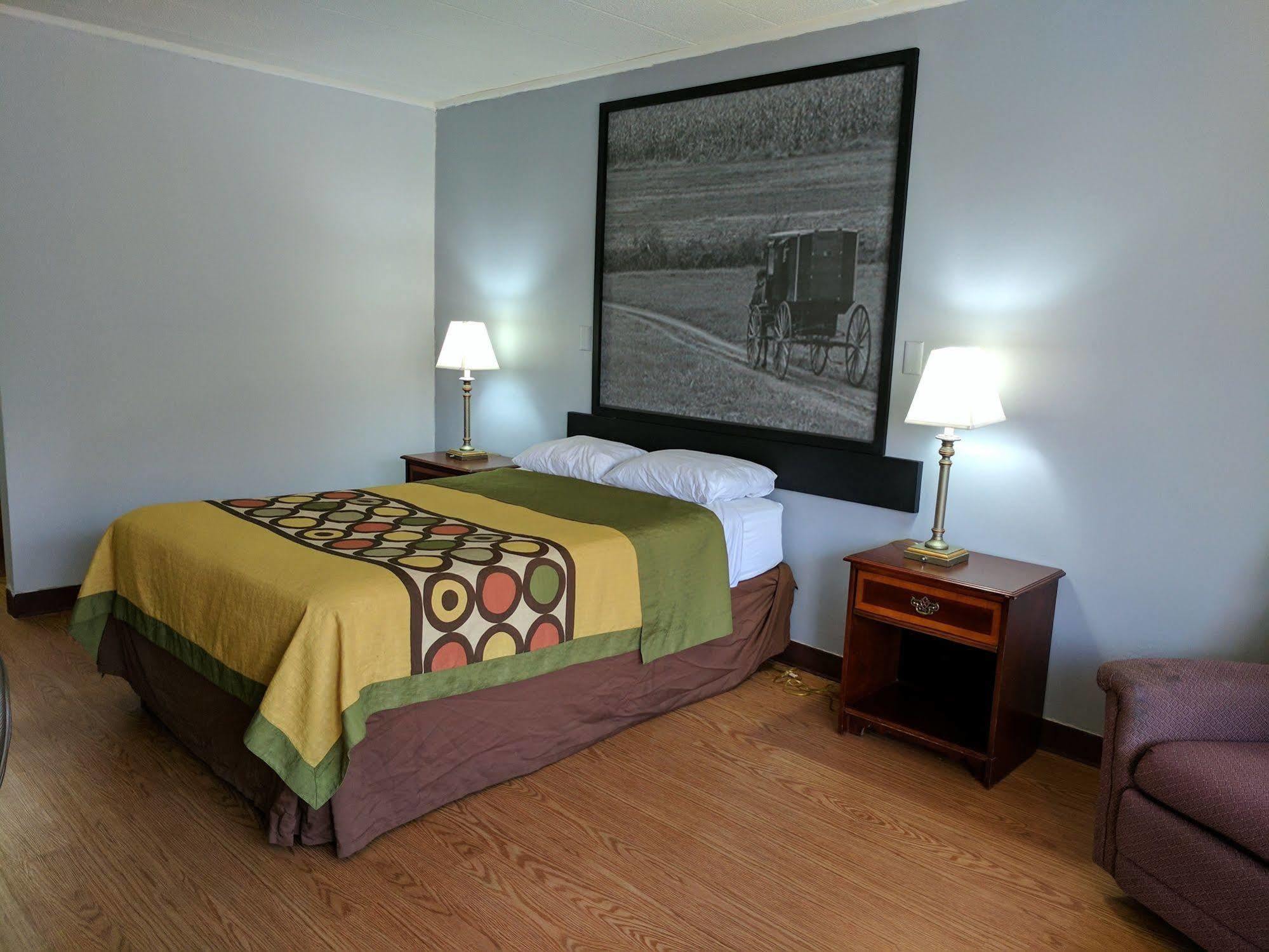 Sprucewood Inn Elyria Εξωτερικό φωτογραφία