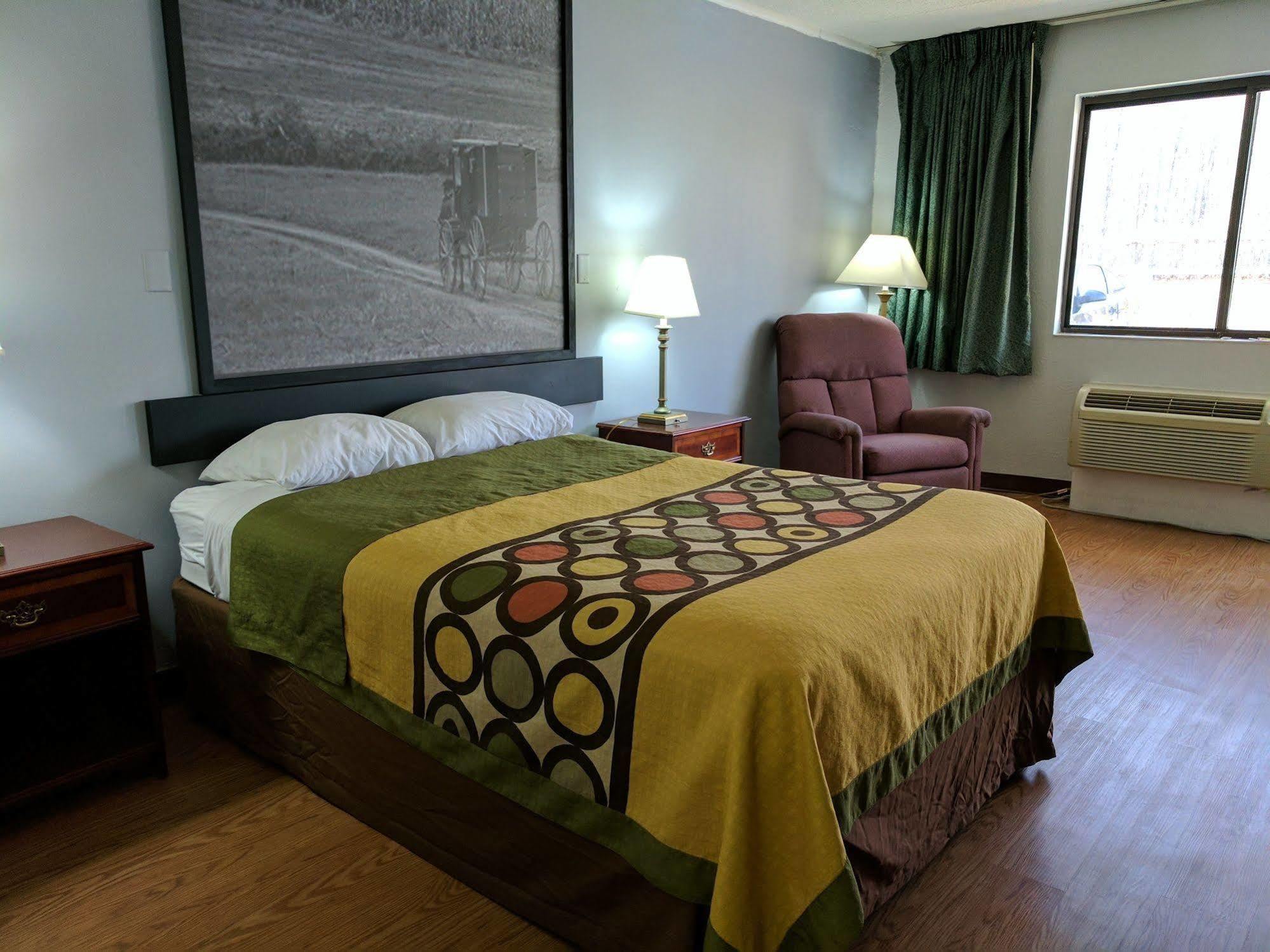 Sprucewood Inn Elyria Εξωτερικό φωτογραφία