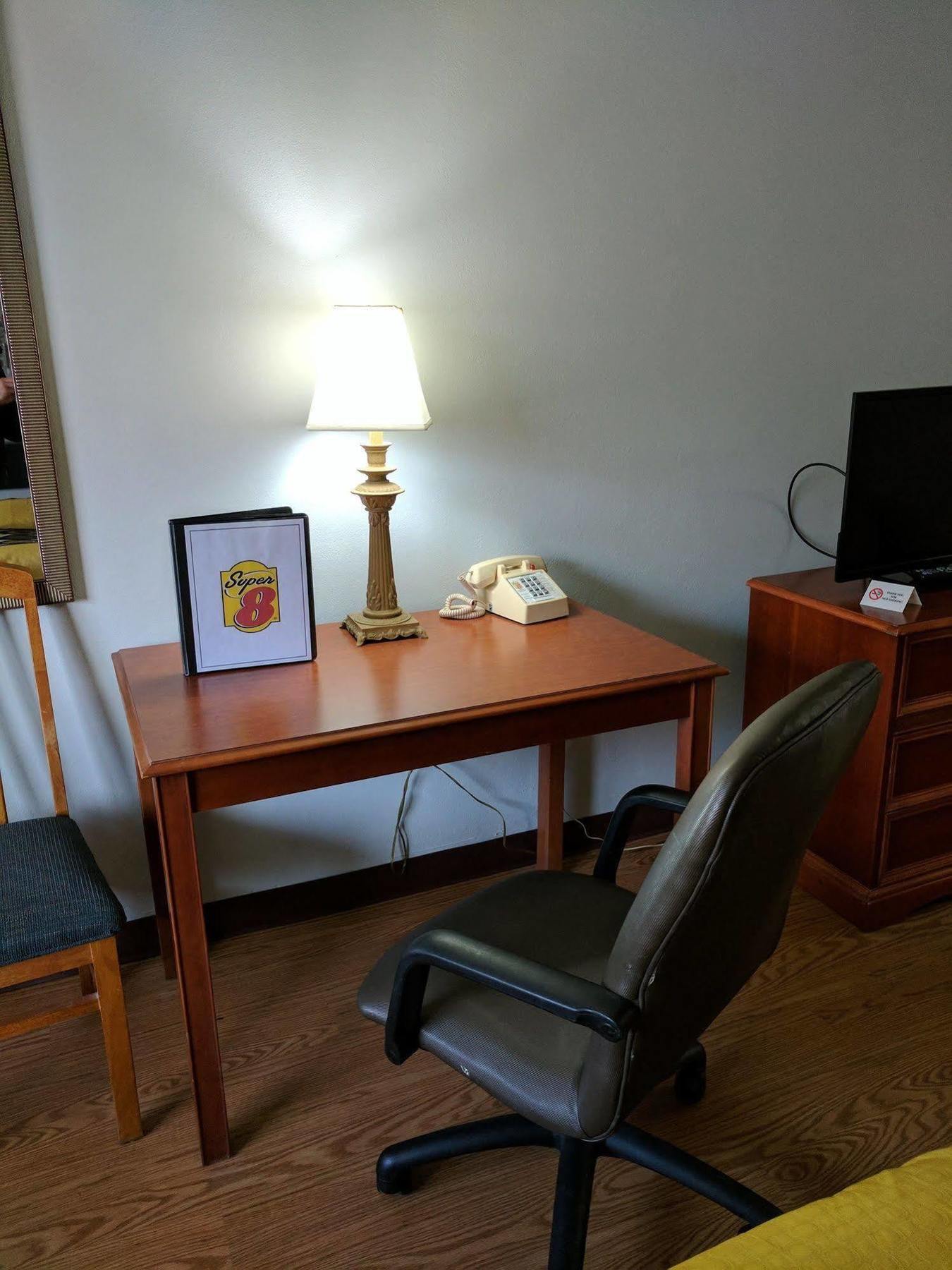 Sprucewood Inn Elyria Εξωτερικό φωτογραφία